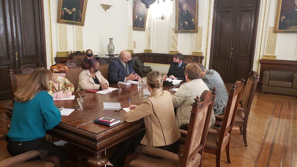 Juuh Tchubirubi - Secretária - Palácio da polícia